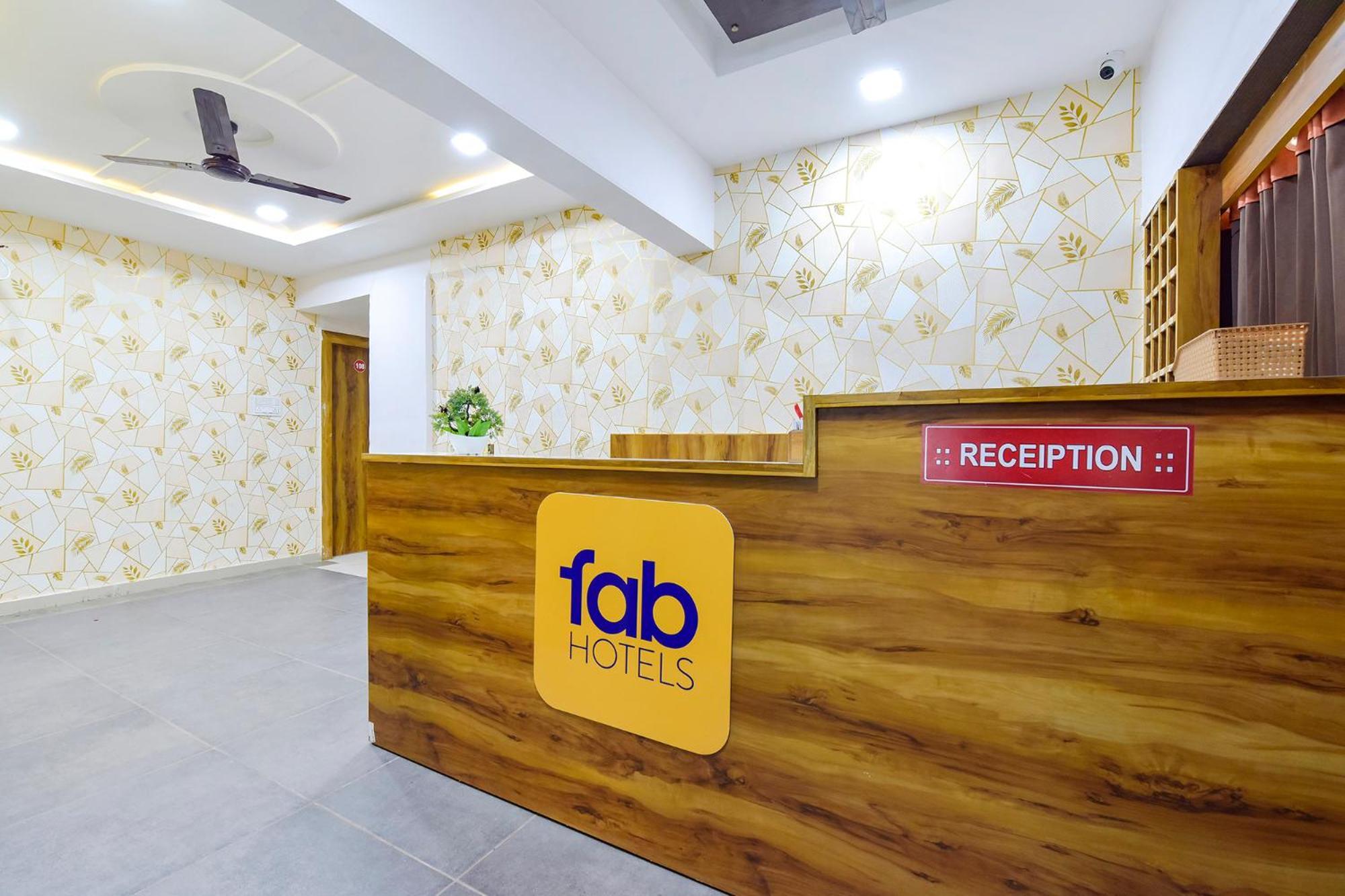 Fabhotel Star Ахмедабад Екстериор снимка