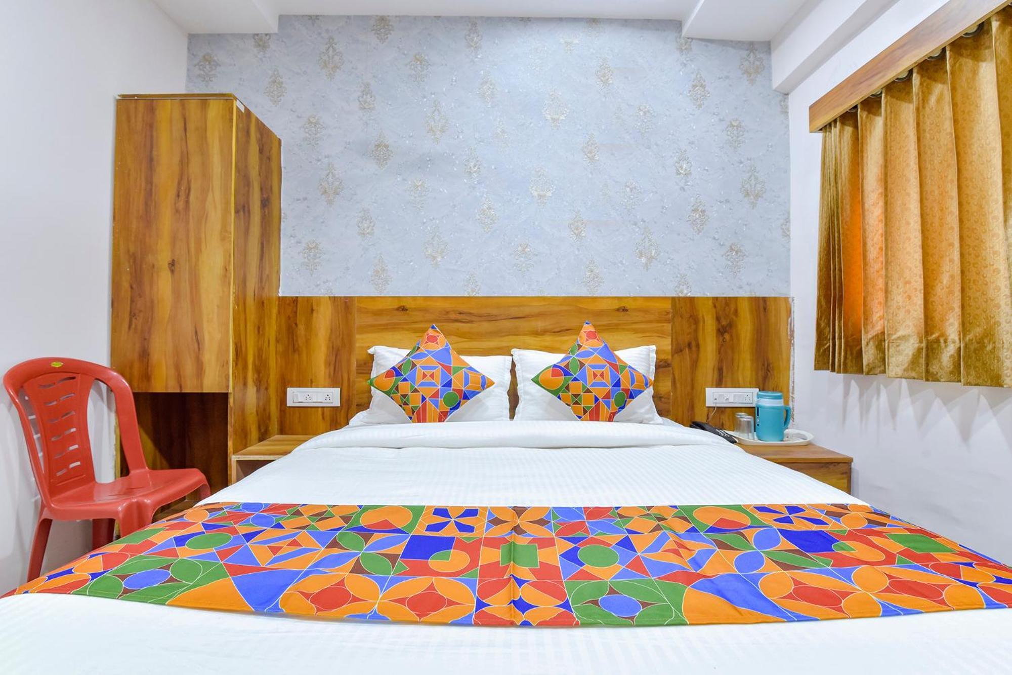 Fabhotel Star Ахмедабад Екстериор снимка